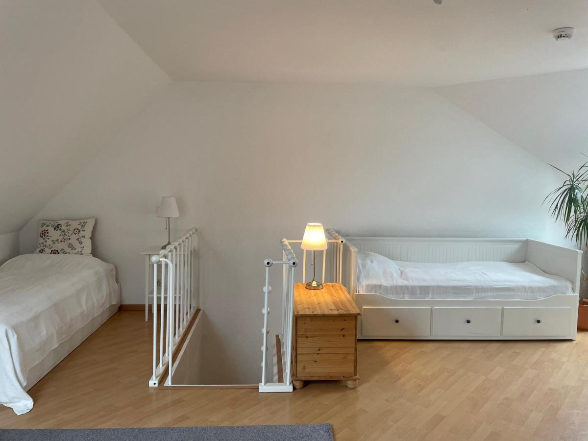 Ostseewelle Niendorf Parkplatz Nur Fuer Autos Bis 1,50M Hoehe Häven Extérieur photo